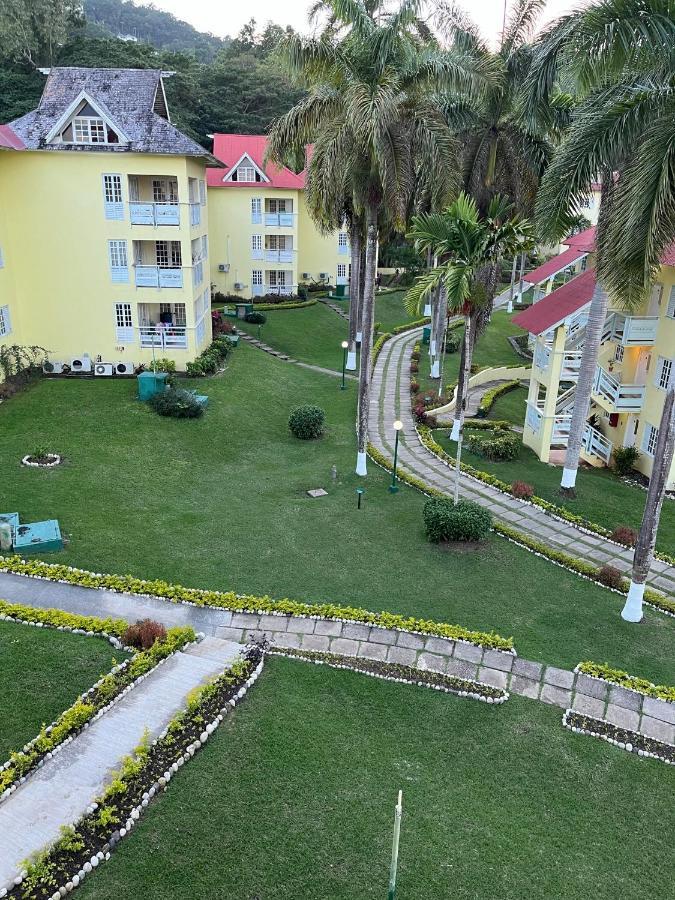 Apartamento The View At Mystic Ridge Penthouse 78A Ocho Ríos Exterior foto